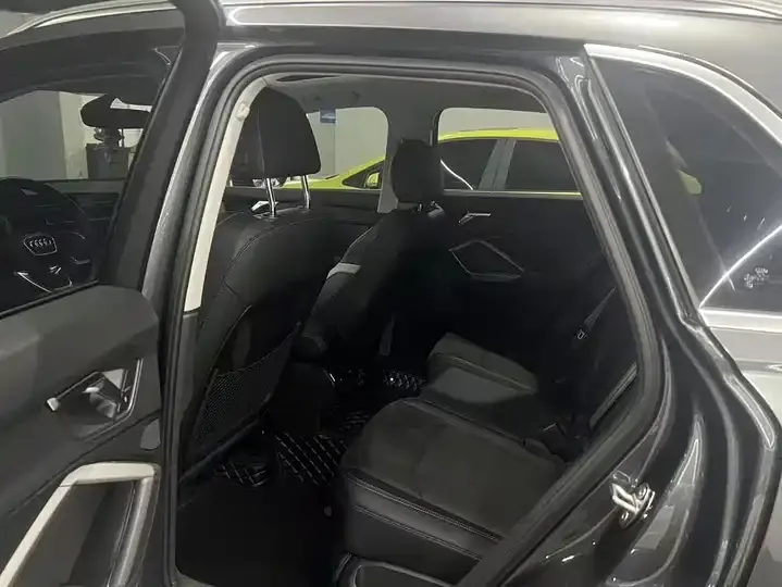 Audi Q3 2022 35 TFSI Fashion Dynamic 8