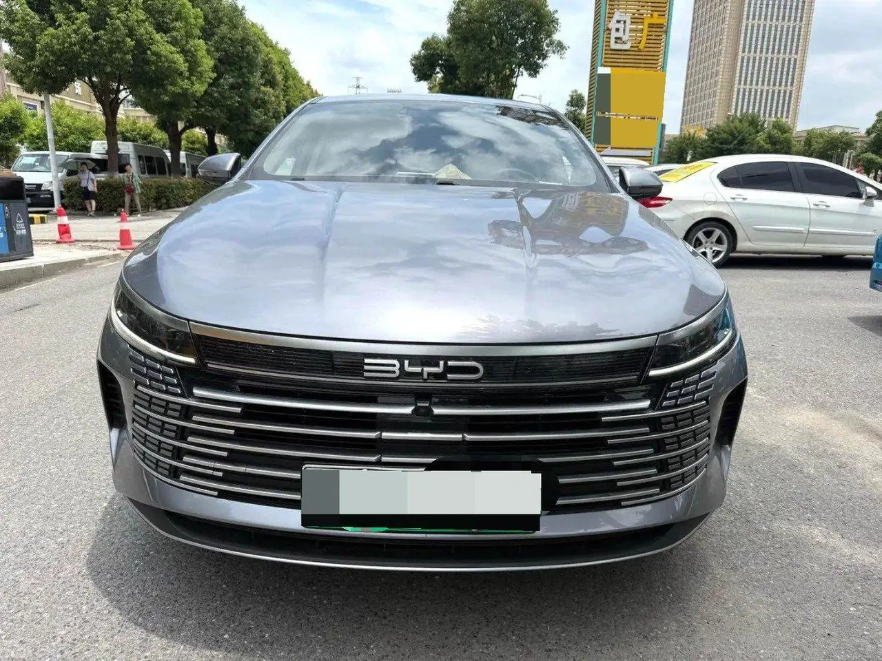 BYD 2023 destroyer 05 DM-i 1.5 stepless 120KM champion version honorable automatic gear 2