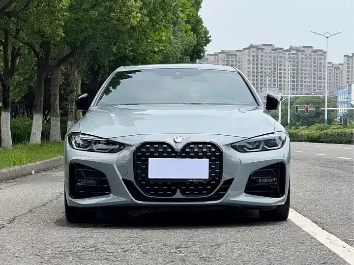 BMW 4 Series 2022 425i M Sports Night Suit 2