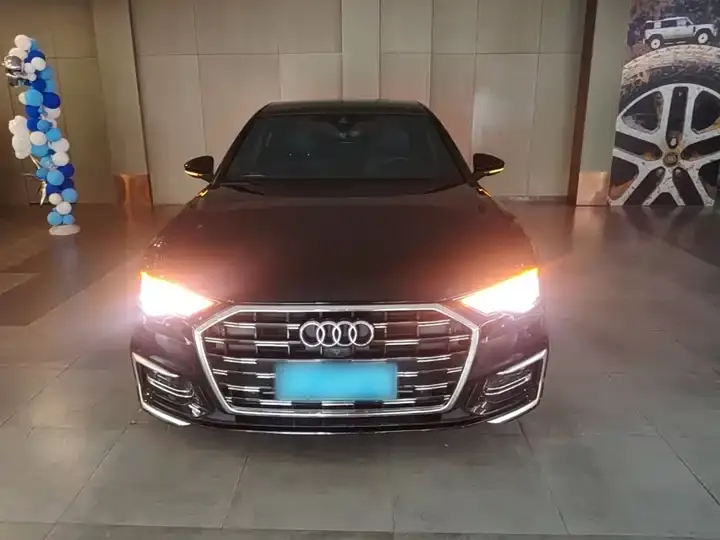 Audi A6L 2023 model changed to 45 TFSI dynamic model 3