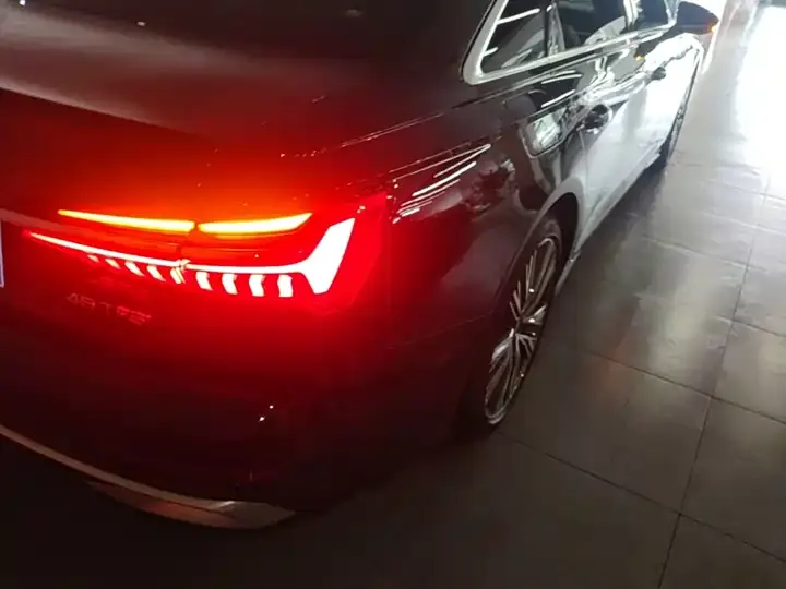 Audi A6L 2023 model changed to 45 TFSI dynamic model 8