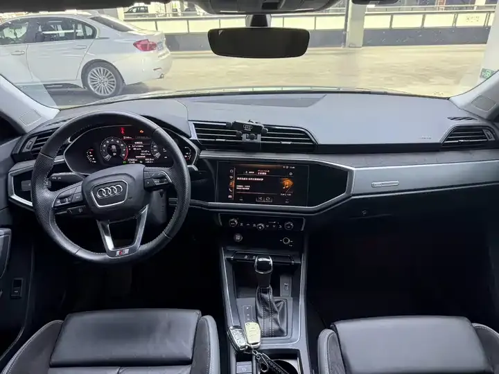 Audi Q3 Sportback 2020 35 TFSI aggressive 10