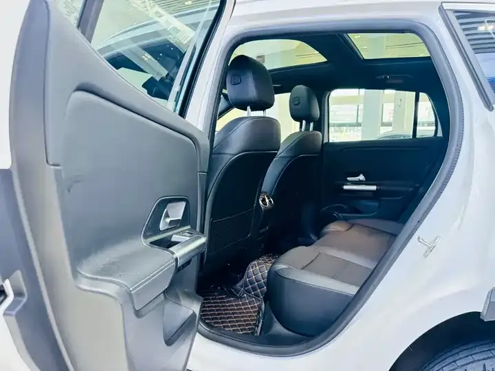 Mercedes Benz GLA 2023 GLA 200 7
