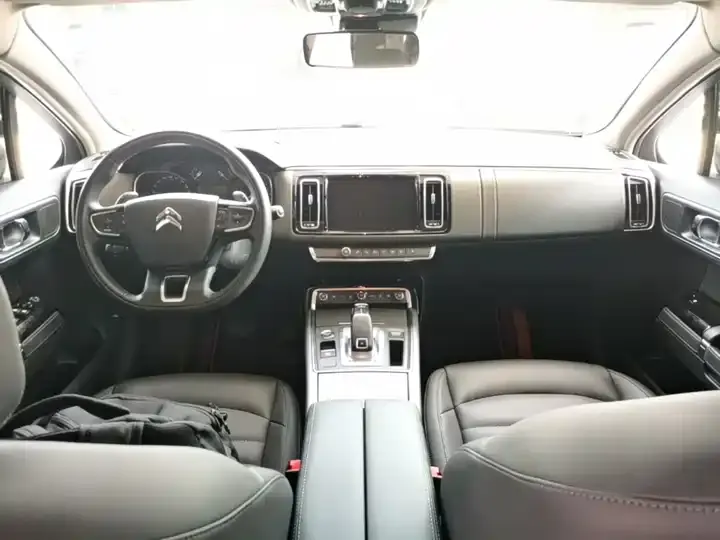 Citroen C6 2021 400THP Comfort Edition 10