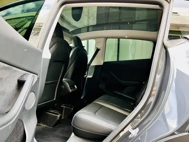 Model Y 2022 long-range all-wheel drive 11