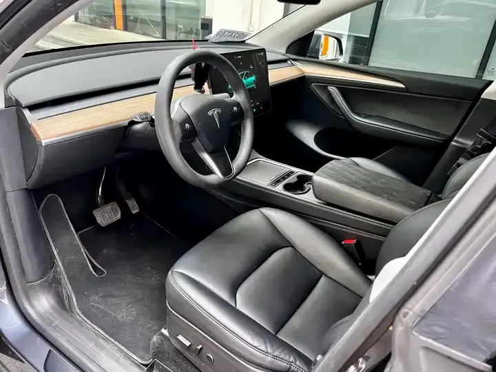Model Y 2022 long-range all-wheel drive 5