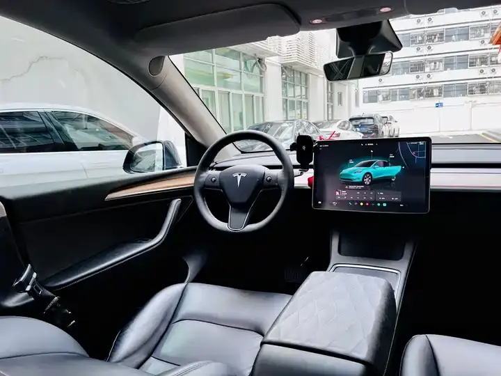 Model Y 2022 long-range all-wheel drive 7