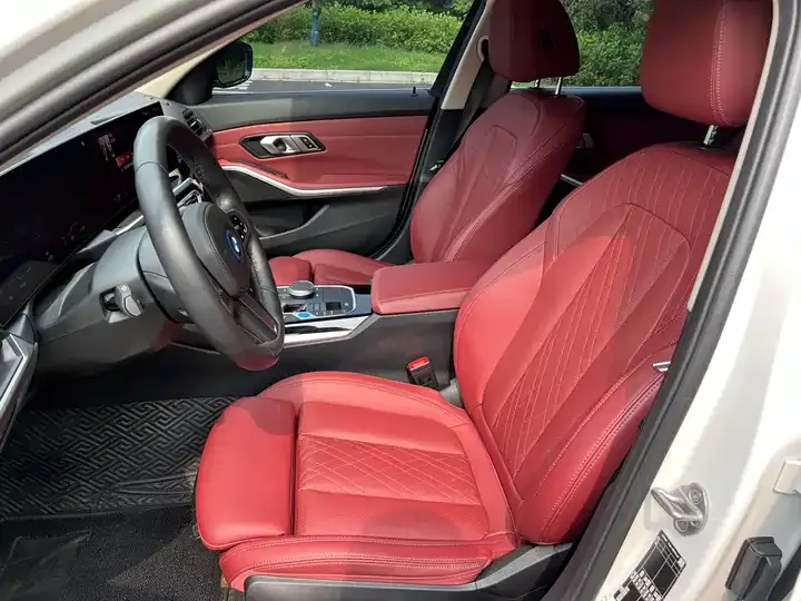 BMW i3 2022 eDrive 35 L 5