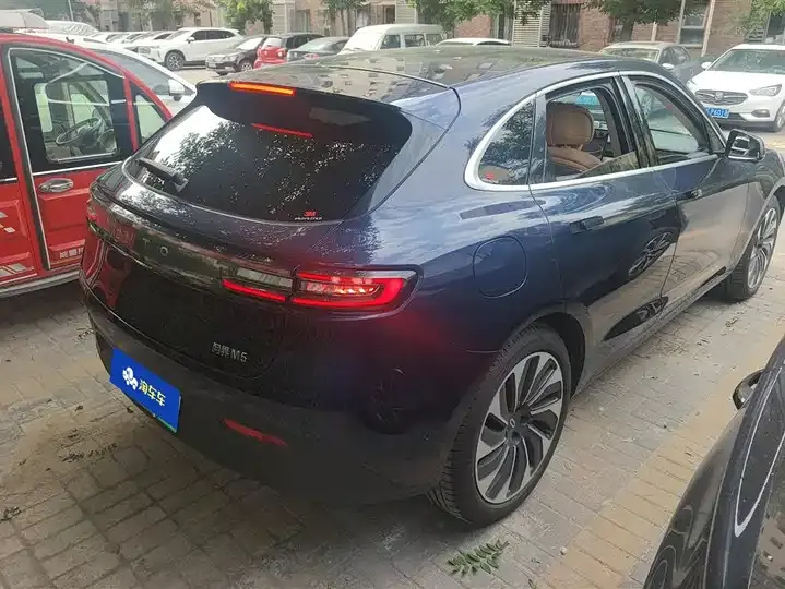 AITO M5 2022 Range-extended Four-wheel Drive to Achieve Edition 3