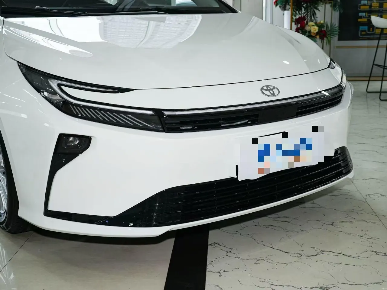 Toyota 2026 Corolla Double Engine 1.8 Stepless Pioneer Edition Automatic Gear 3