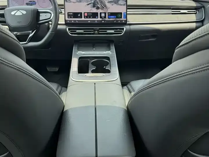 Fengyun A8L 2025 1.5TGDI 145km Standard 11