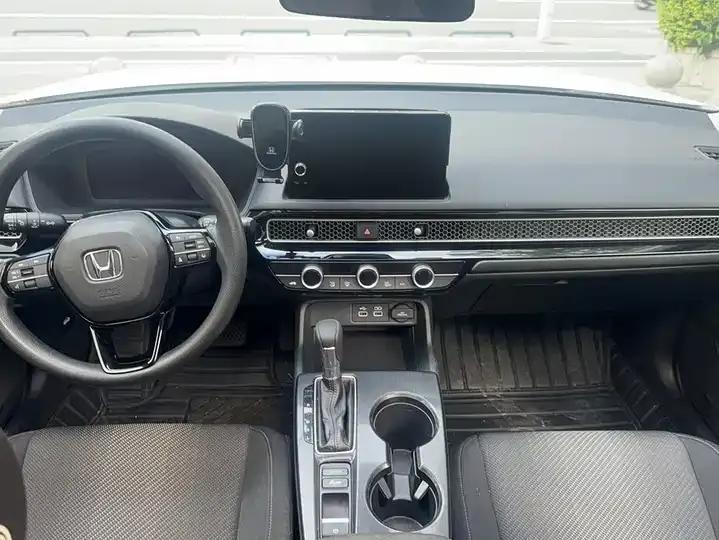 Model 2022 240TURBO CVT Technology Edition 6