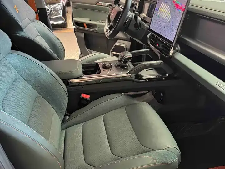 Jetour Traveler 2023 1.5T Two-Drive Discovery PRO 9