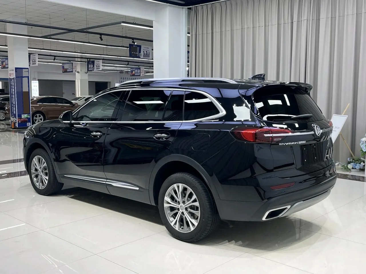 Buick 2023 Angkewei Plus 48V 2.0T 652T 4-wheel drive luxury 5-seat automatic gear 5