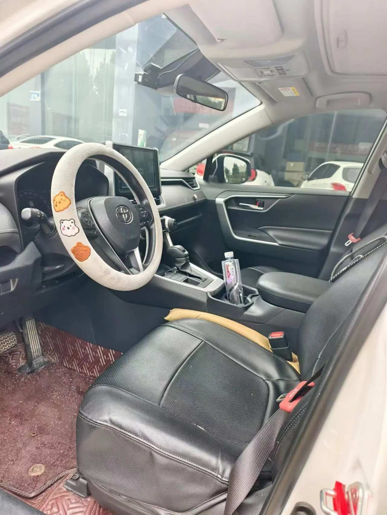 Toyota 2020 RAV4 Rongfeng 2.0 Stepless Four-wheel Drive Fashion Edition Automatic Gear 4