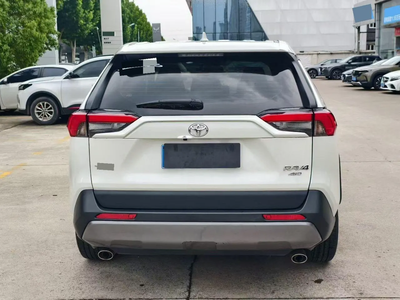 Toyota 2020 RAV4 Rongfeng 2.0 Stepless Four-wheel Drive Fashion Edition Automatic Gear 7