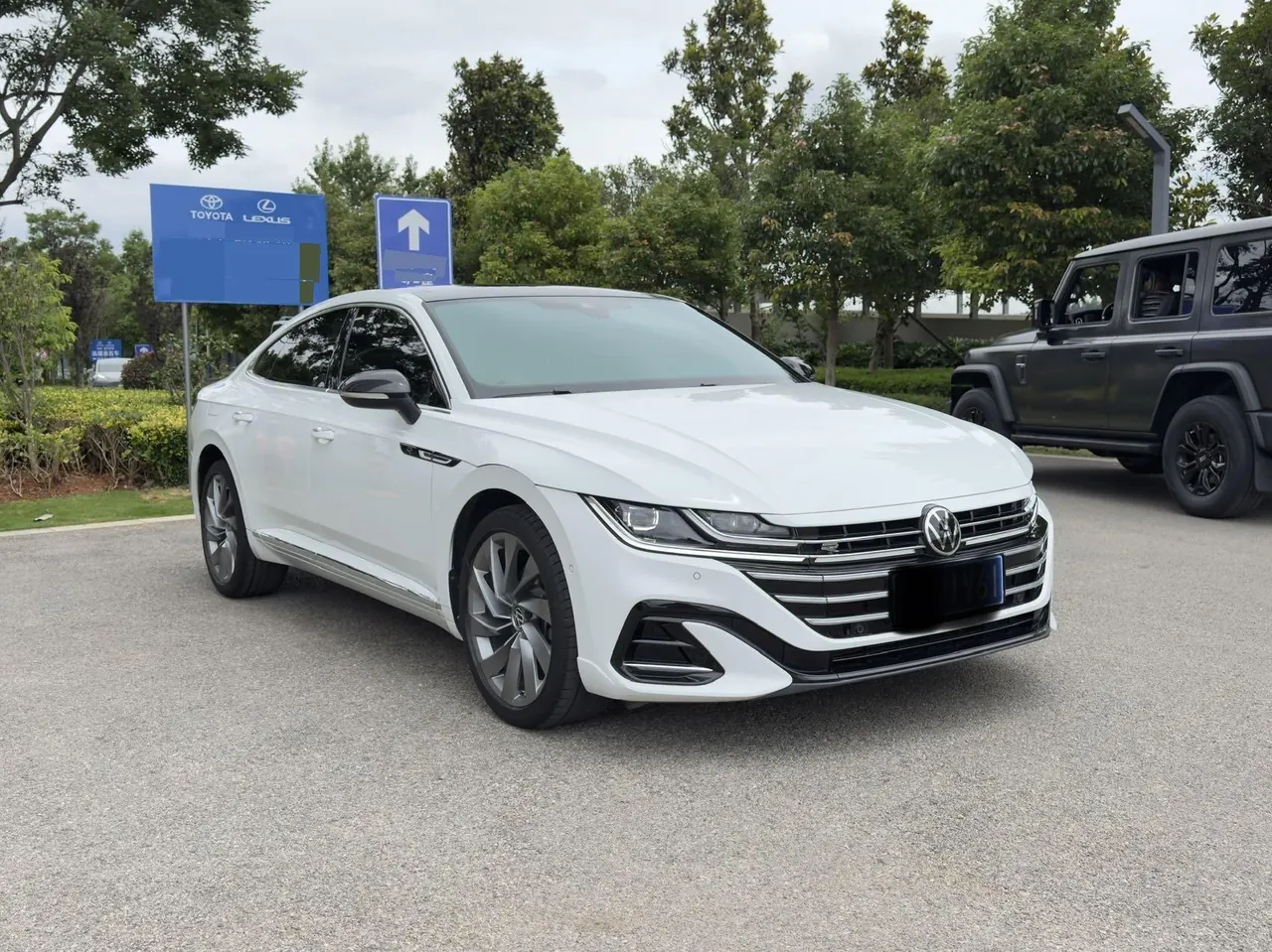 Volkswagen 2023 CC 2.0TSI 380TSI eye-catching automatic gear 3