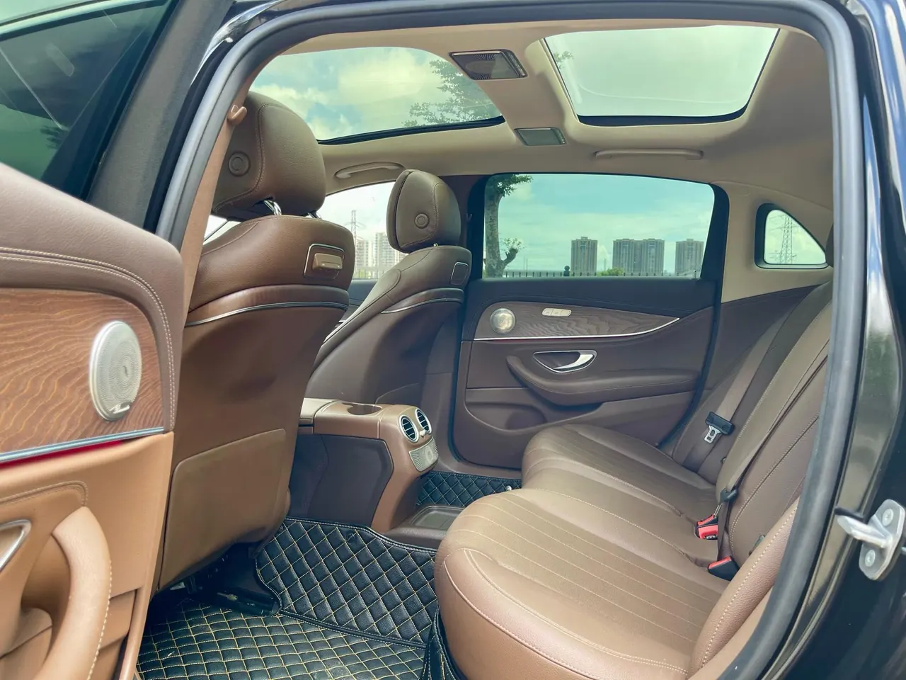 Mercedes Benz E-Class 2020 E 300 L 2.0T Sports Fashion Automatic Gear 4