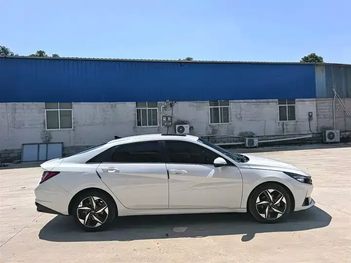 Elantra 2021 1.5L CVT GLX Elite Edition 3