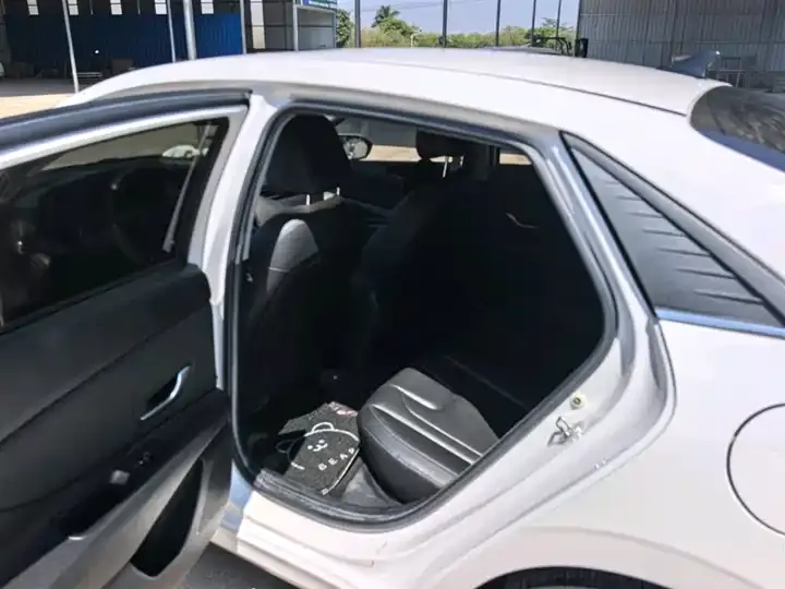 Elantra 2021 1.5L CVT GLX Elite Edition 8