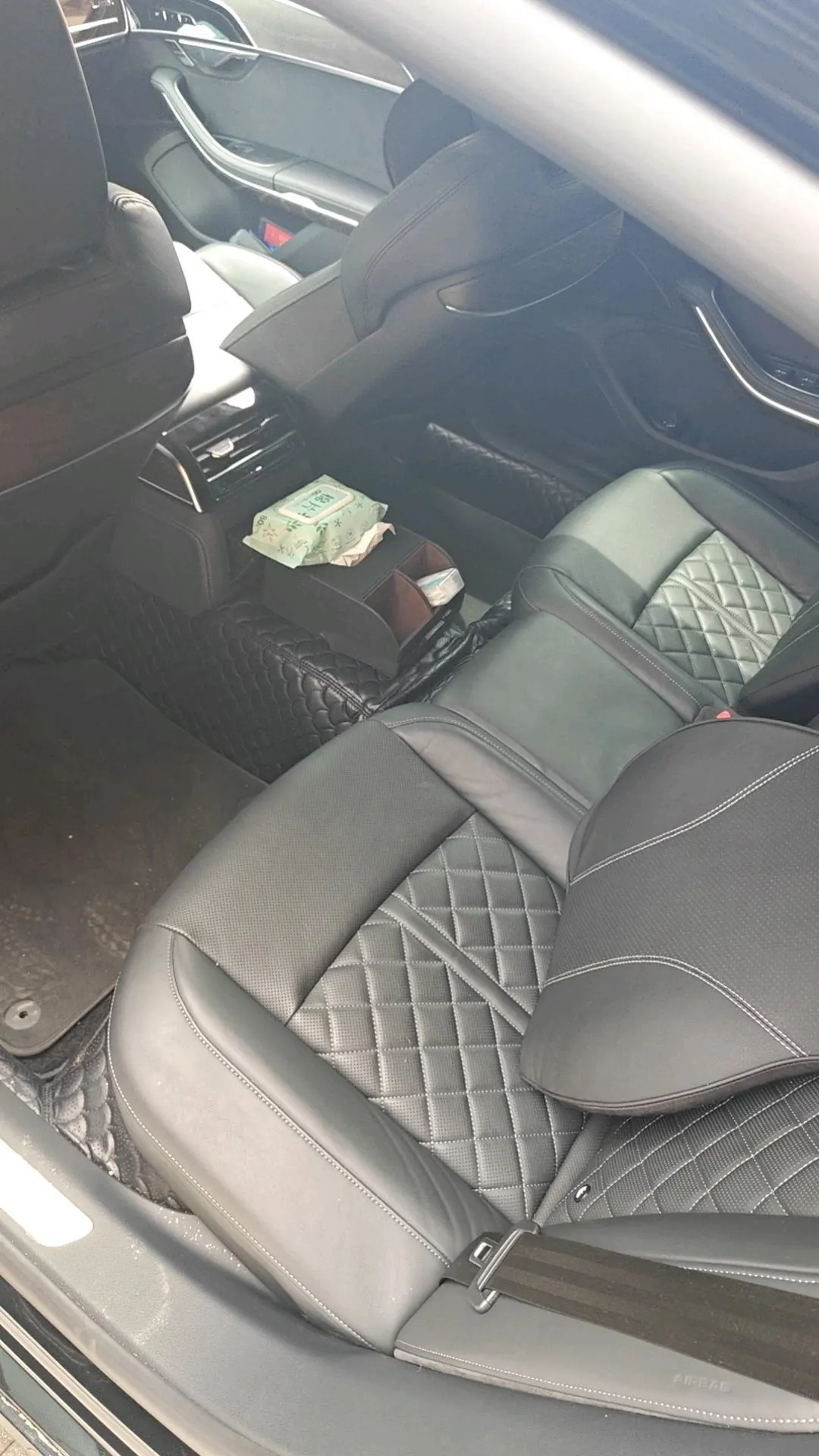 Audi A8L (Imported) 2023 A8L 48V 3.0TFSI 50TFSI Quattro Automatic Gear Selection 7