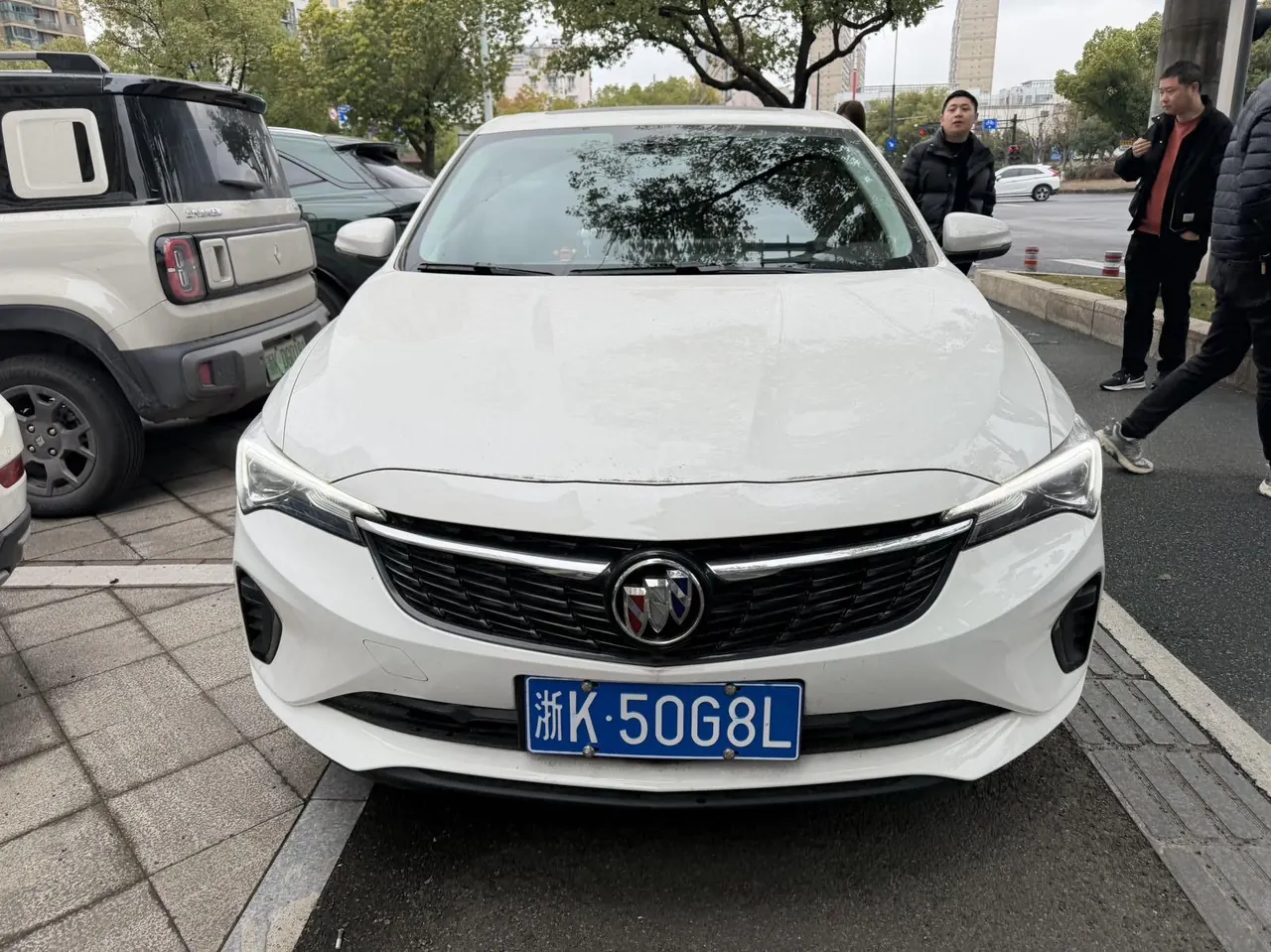 Buick 2023 Weilang Pro 1.5T Stepless Music Edition Automatic Gear 2