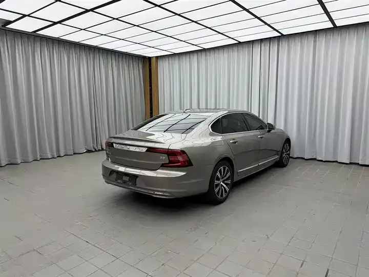 Volvo S90 2021 B5 Zhiyi Deluxe Edition 9