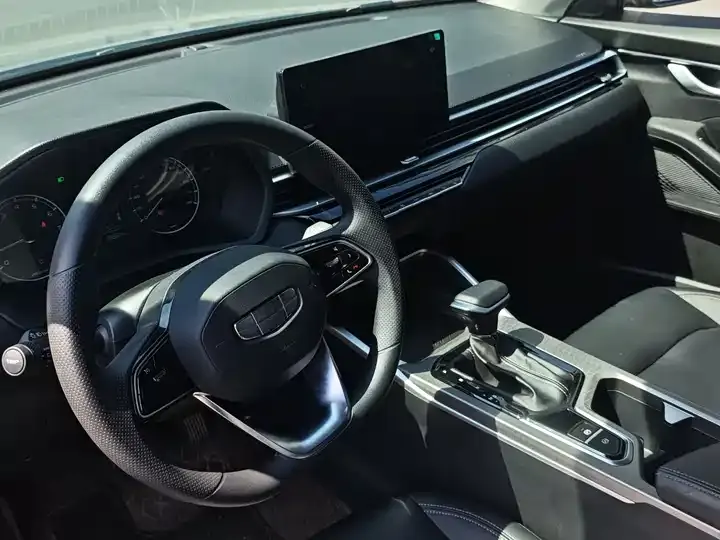 Emgrand 2025 4th Generation 1.5L CVT Longteng Edition 12