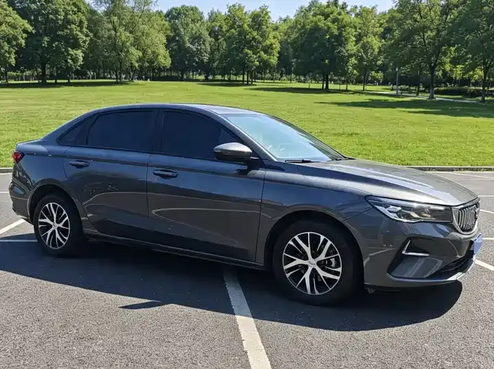Emgrand 2025 4th Generation 1.5L CVT Longteng Edition 5