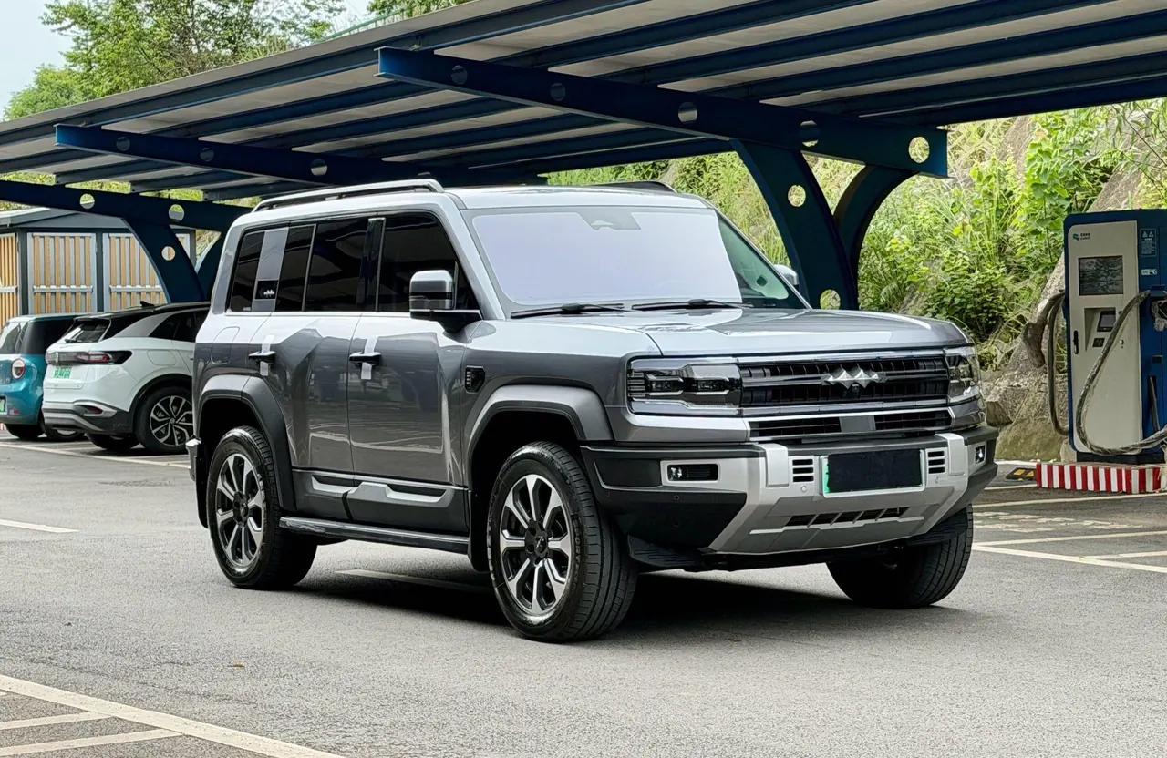 FangChengBao 2023 Leopard 5 1.5T Stepless Pilot Edition Automatic Gear 3