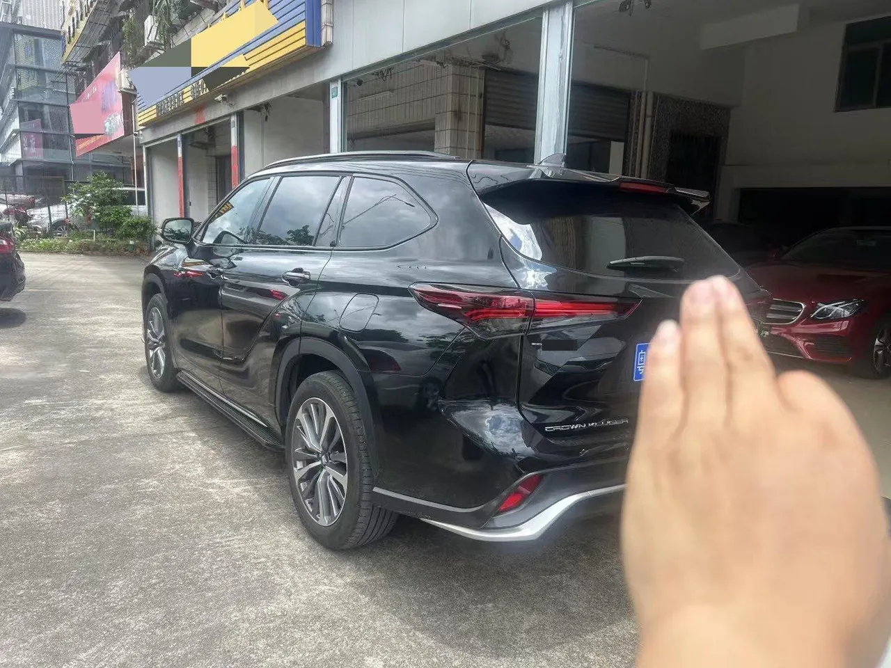 Toyota 2024 Crown Land Release HEV 2.5 Stepless Four-wheel Drive Premium Edition Automatic Gear 4