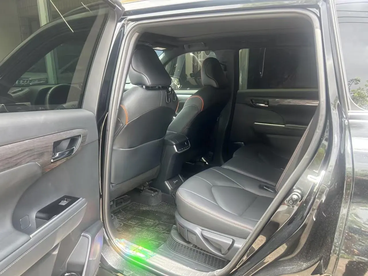 Toyota 2024 Crown Land Release HEV 2.5 Stepless Four-wheel Drive Premium Edition Automatic Gear 7