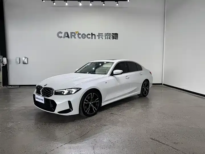 BMW 3 Series 2023 model 325i M Sport Package - View 1