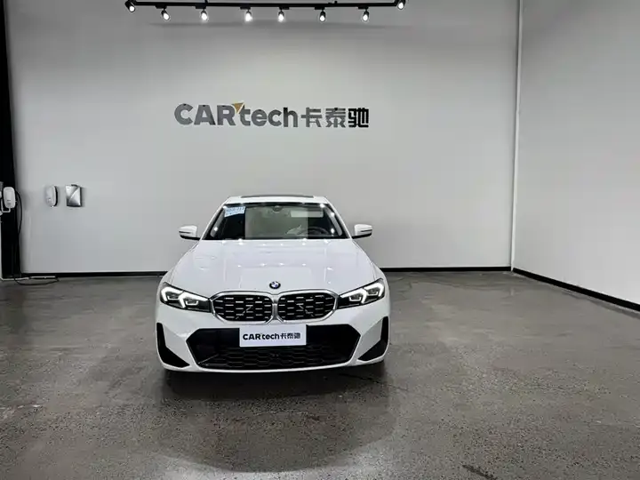 BMW 3 Series 2023 model 325i M Sport Package 3