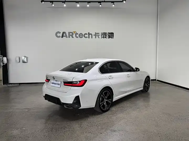 BMW 3 Series 2023 model 325i M Sport Package 4