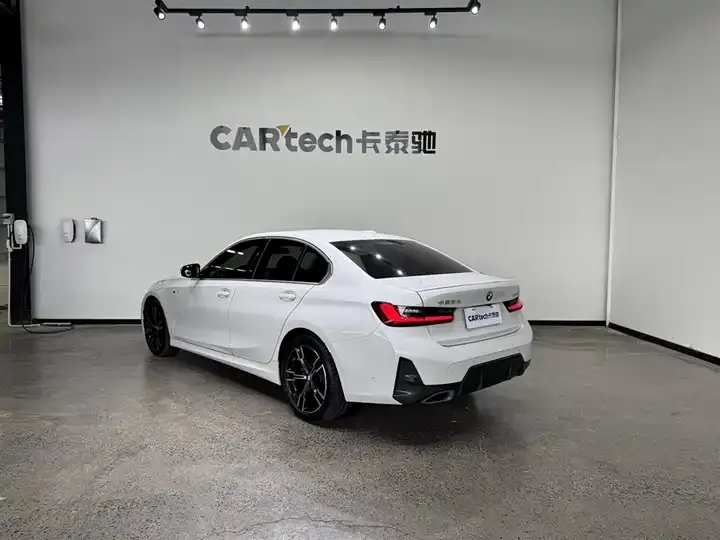 BMW 3 Series 2023 model 325i M Sport Package 6