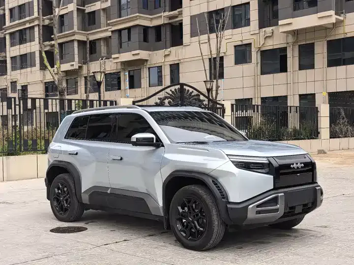 Titanium 3 2025 501KM Rear Drive Max Edition 3