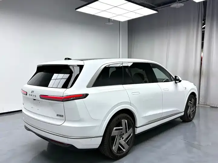 ONVO L90 2025 Max six-seat version 9