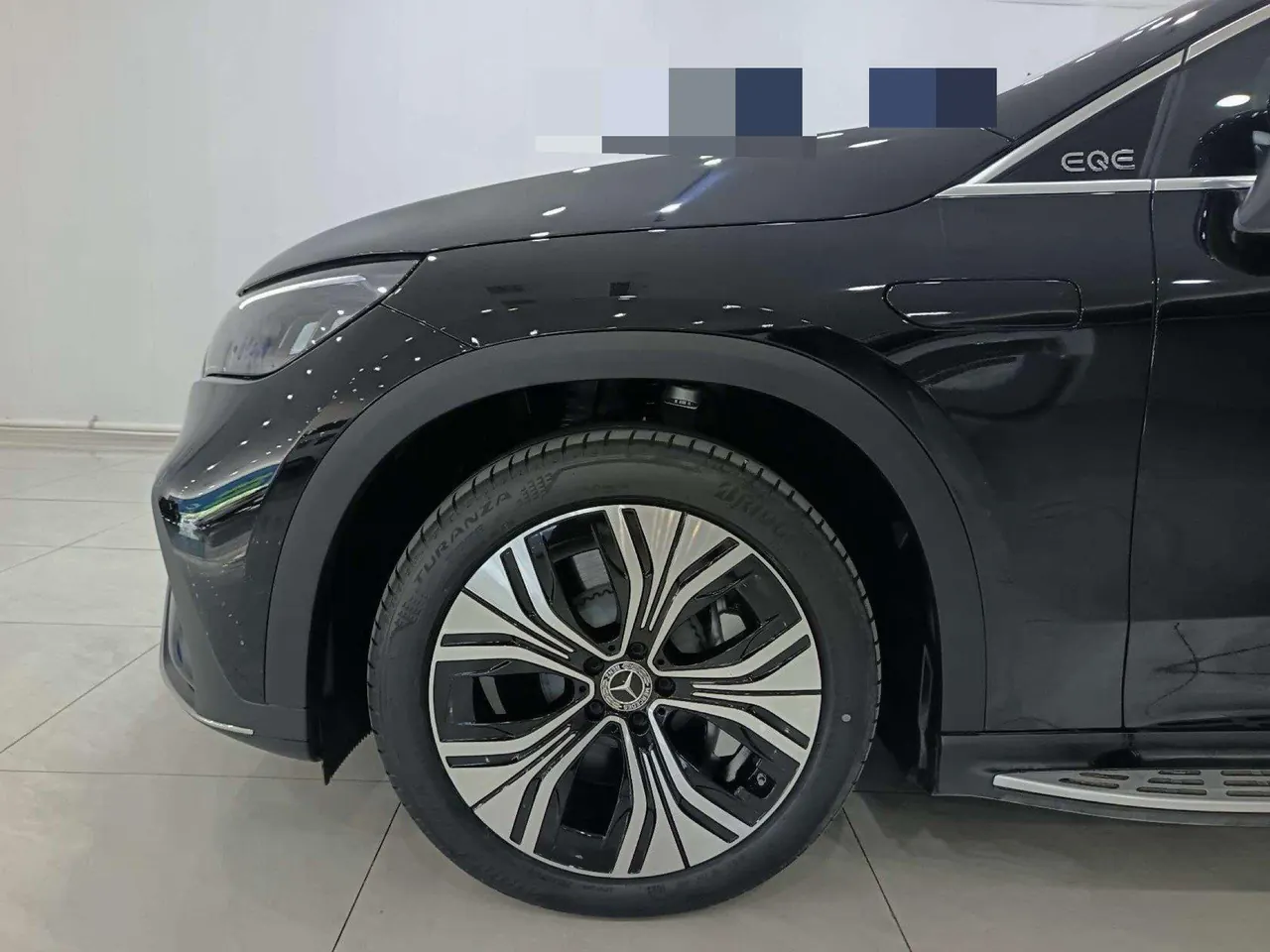 Mercedes Benz 2026 EQE SUV 500 4MATIC EQE SUV 500 4MATIC Pioneer Edition Automatic 3