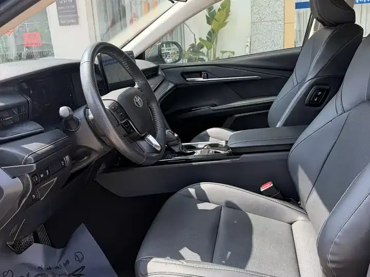 Camry 2024 2.0G Premium Edition 4