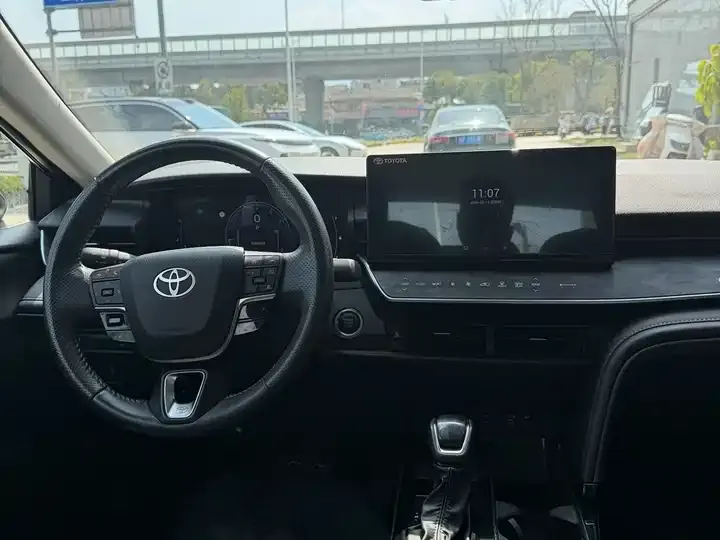 Camry 2024 2.0G Premium Edition 6