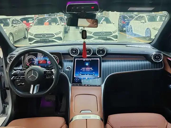 Mercedes Benz GLC 2024 GLC 300 L 4MATIC Dynamic 5-seat 11