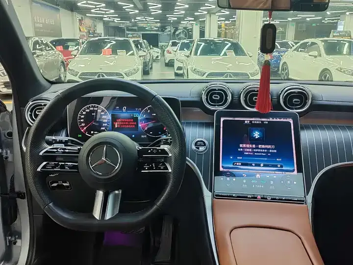 Mercedes Benz GLC 2024 GLC 300 L 4MATIC Dynamic 5-seat 12