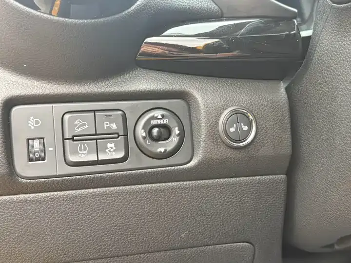 Yi Pao 2021 1.4L CVT Sunroof 10