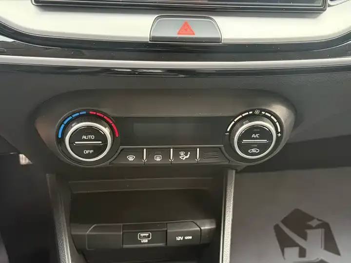 Yi Pao 2021 1.4L CVT Sunroof 7