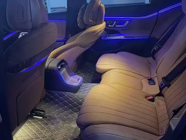 Mercedes Benz E Class 2025 E 300 L Luxury Model 10