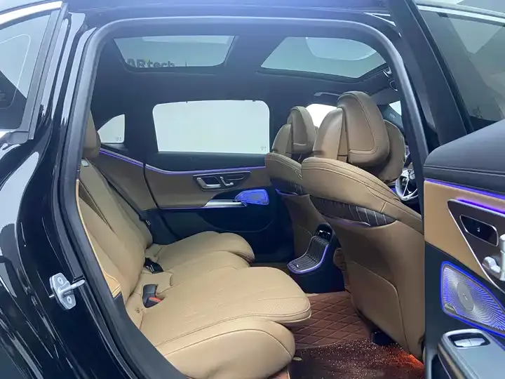 Mercedes Benz E Class 2025 E 300 L Luxury Model 6