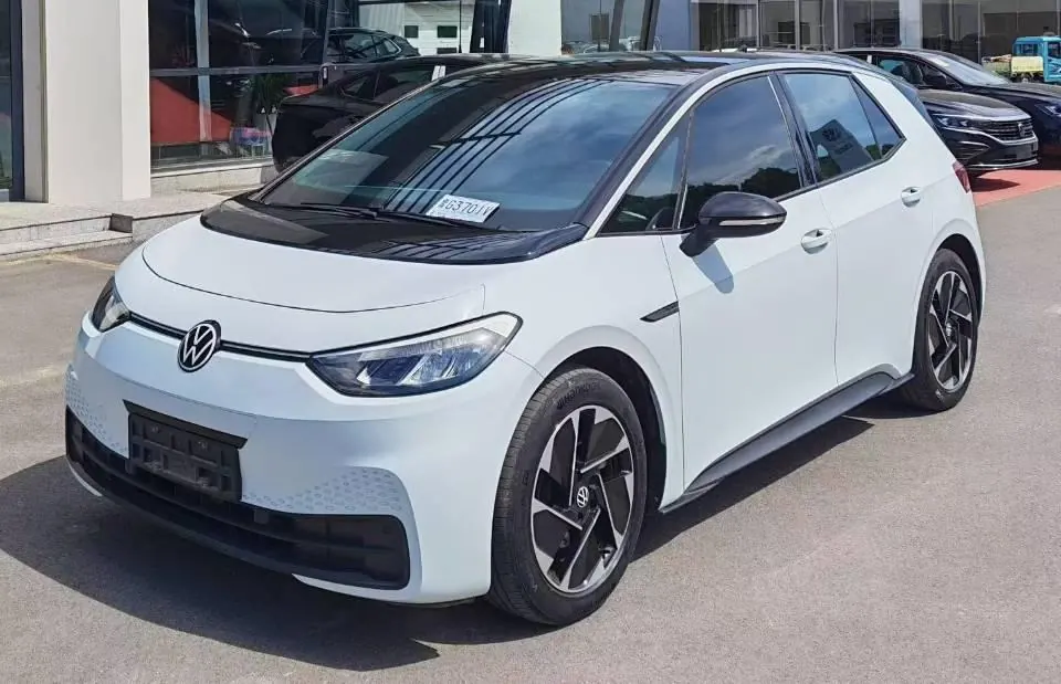 Open image lightbox: Volkswagen 2023 ID. 3 Pure Smart Edition Automatic Transmission