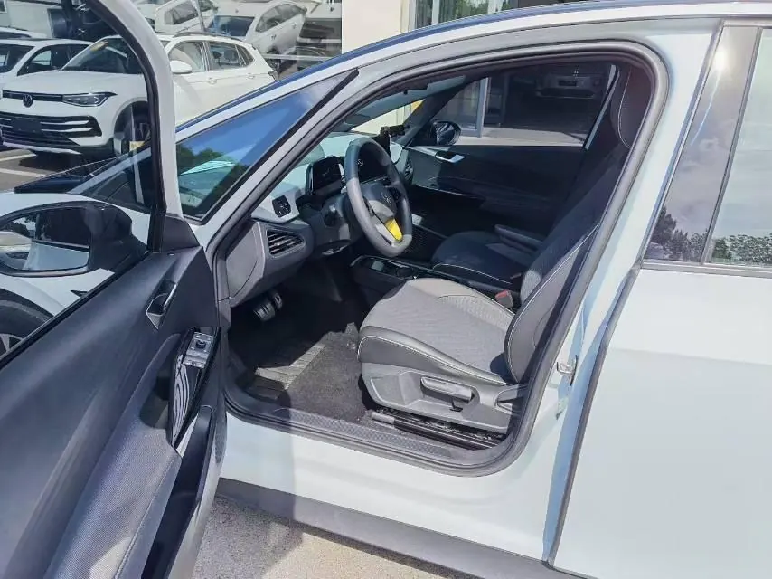 Volkswagen 2023 ID. 3 Pure Smart Edition Automatic Transmission 3