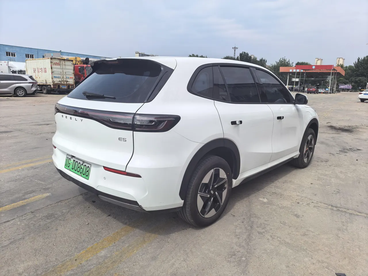 Geely Galaxy 2026 E 5 530km Discovery Edition Automatic Gear 4